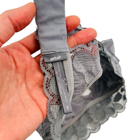 Aerie Gray floral lace racerback bralette - Picture 3 of 3